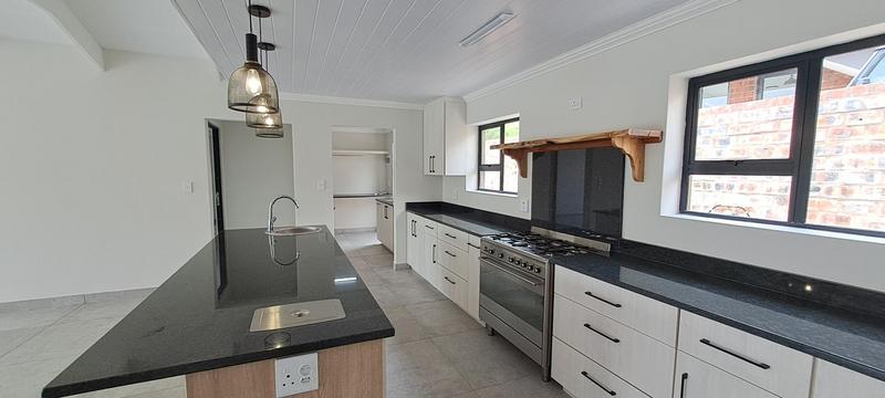 4 Bedroom Property for Sale in Stilbaai Wes Western Cape